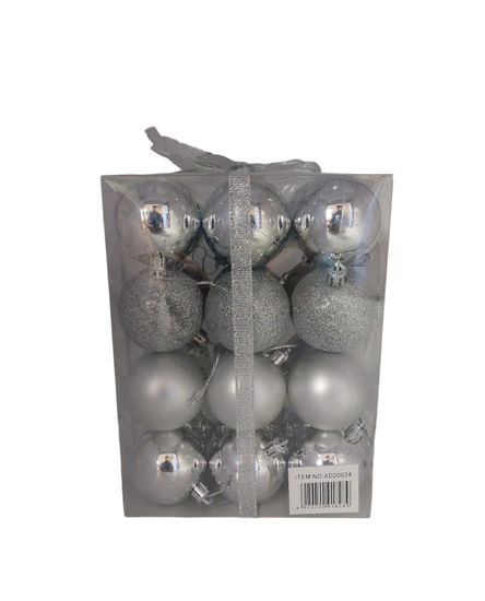 Image de 24 boules décoratives argent